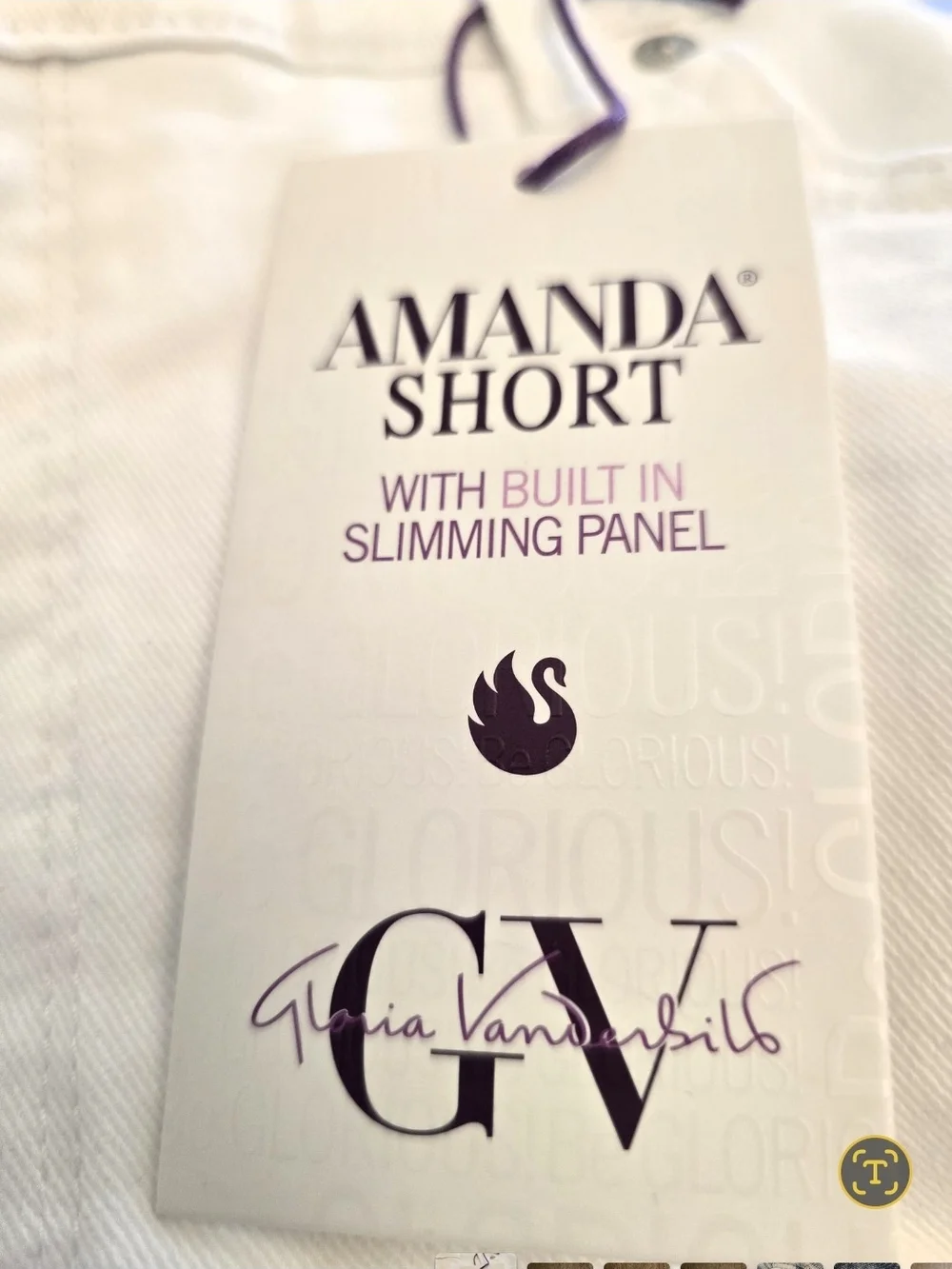 Gloria Vanderbilt White Denim Jean Shorts